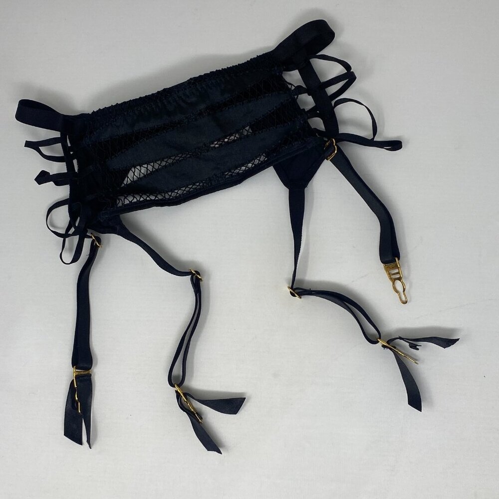 Agent Provocateur Rayna Black Suspender AP3 Medium (defect)